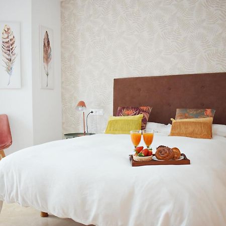 Fantastico Apartamento De Dos Dormitorios En El Soho Malaga Exterior photo